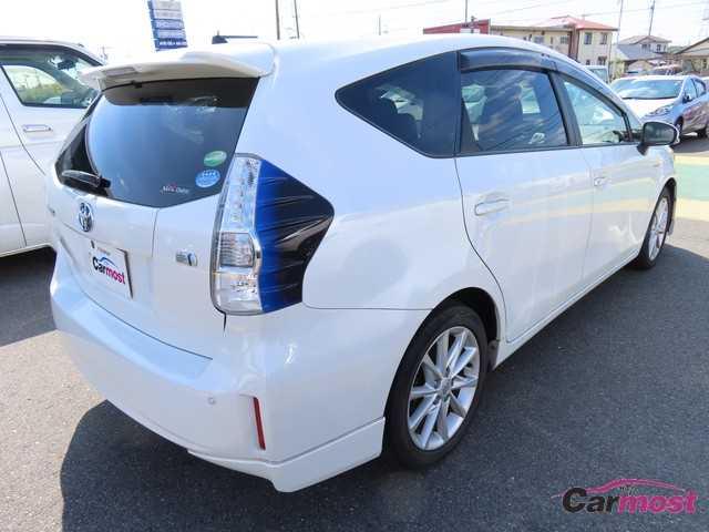 2013 Toyota PRIUS α CN F01-H05 Sub1