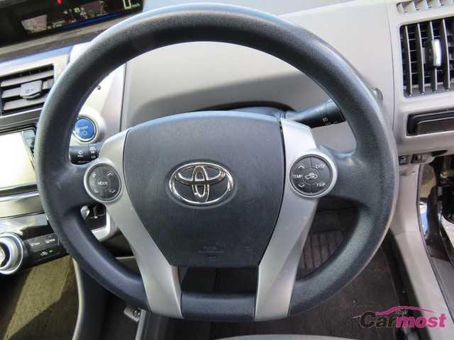 2012 Toyota PRIUS α CN F01-H37 Sub11