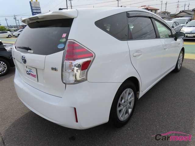 2016 Toyota PRIUS α CN F02-F96 Sub1