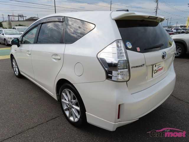 2012 Toyota PRIUS α CN F02-G82 Sub3