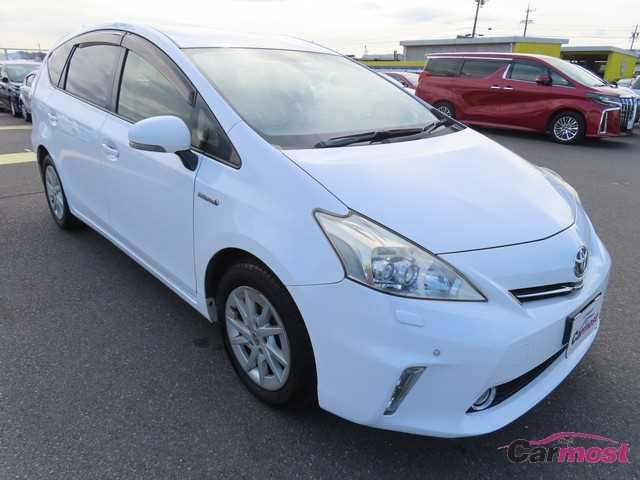 2013 Toyota PRIUS α CN F02-L30