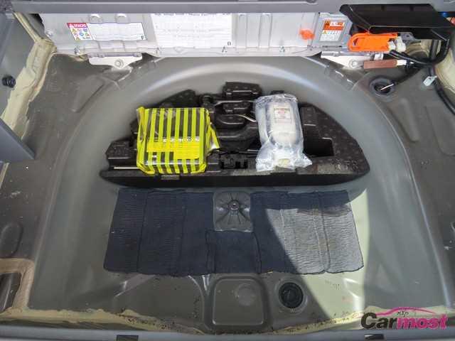 2011 Toyota PRIUS α CN F03-H78 Sub20