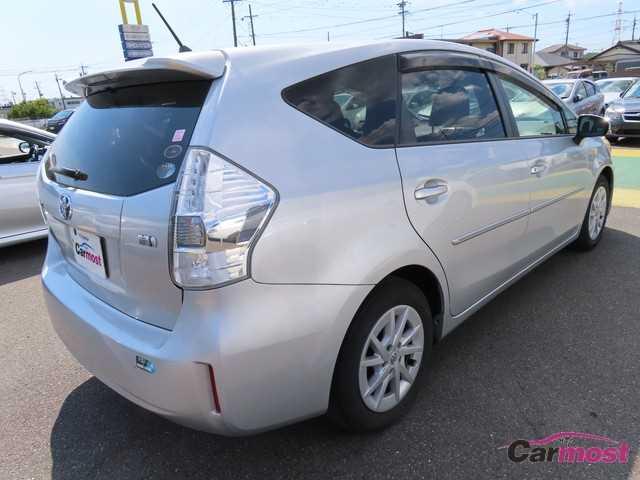 2012 Toyota PRIUS α CN F03-H87 Sub1