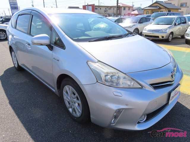 2012 Toyota PRIUS α CN F03-H92 (Reserved)