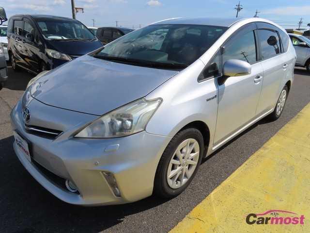 2012 Toyota PRIUS α CN F03-H92 Sub2