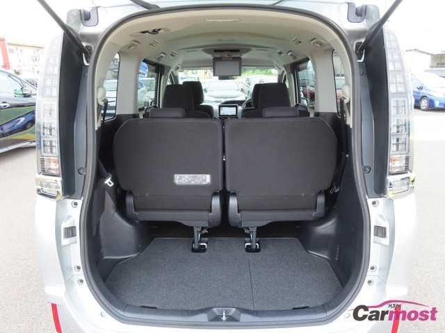 2015 Toyota Voxy CN F03-I14 Sub19