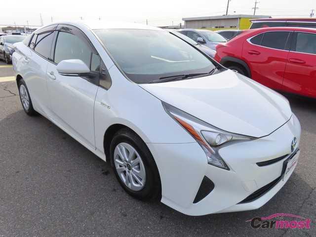 2017 Toyota PRIUS CN F03-L37 (Reserved)