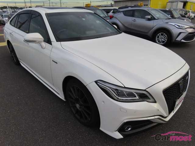 2019 Toyota Crown Hybrid CN F04-I15 (Reserved)