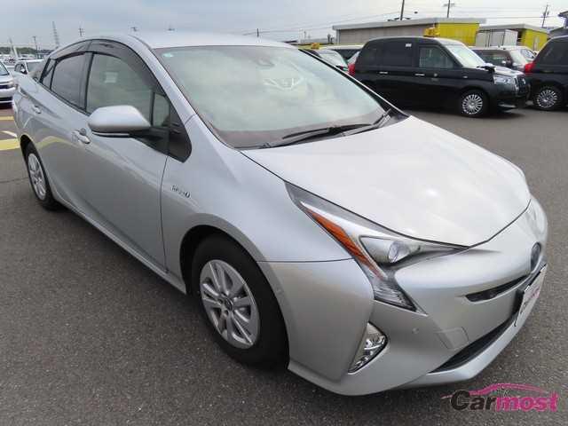 2017 Toyota PRIUS CN F04-I17 