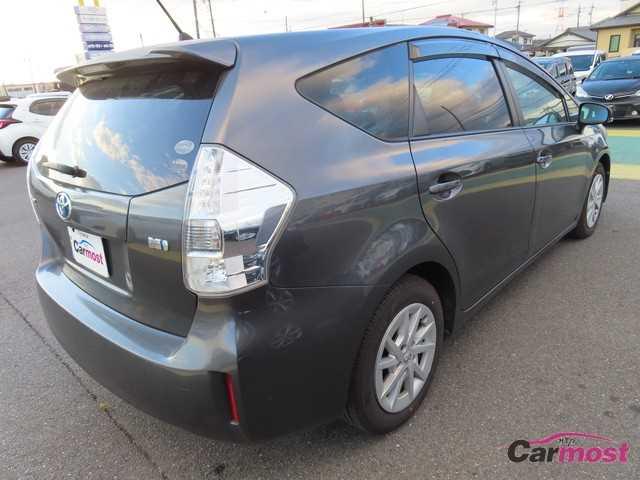 2011 Toyota PRIUS α CN F05-L10 Sub1