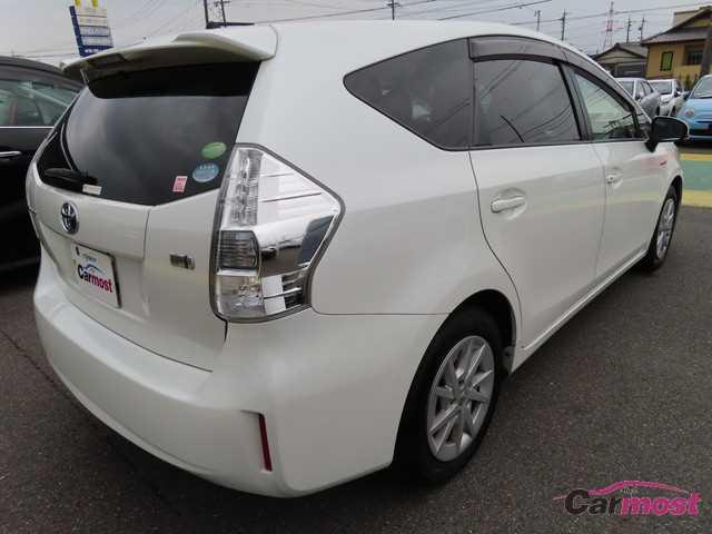 2014 Toyota PRIUS α CN F06-I97 Sub1