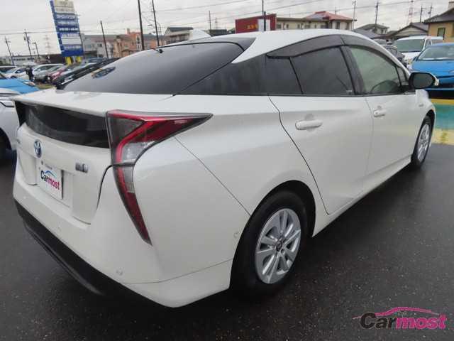 2017 Toyota PRIUS CN F08-J78 Sub1