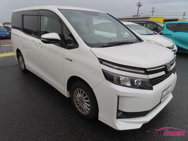 2014 Toyota Voxy CN F09-J90