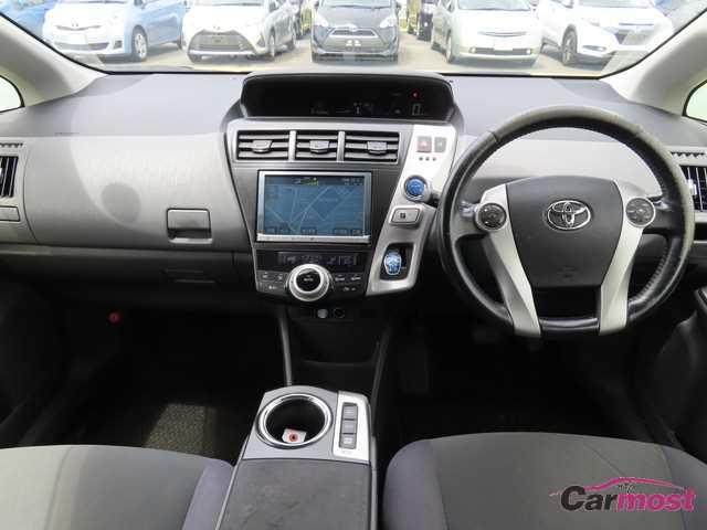 2013 Toyota PRIUS α CN F10-H06 Sub9