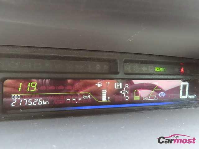 2013 Toyota PRIUS α CN F10-H06 Sub10