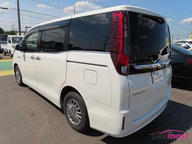 2014 Toyota Esquire CN F11-G78 Sub3