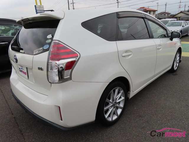 2015 Toyota PRIUS α CN F14-I31 Sub1