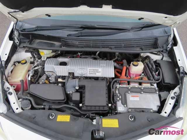 2012 Toyota PRIUS α CN F18-I28 Sub5