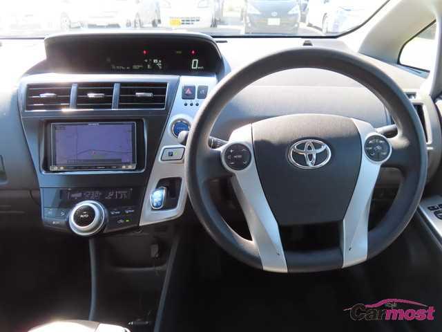 2013 Toyota PRIUS α CN F20-E81 Sub9