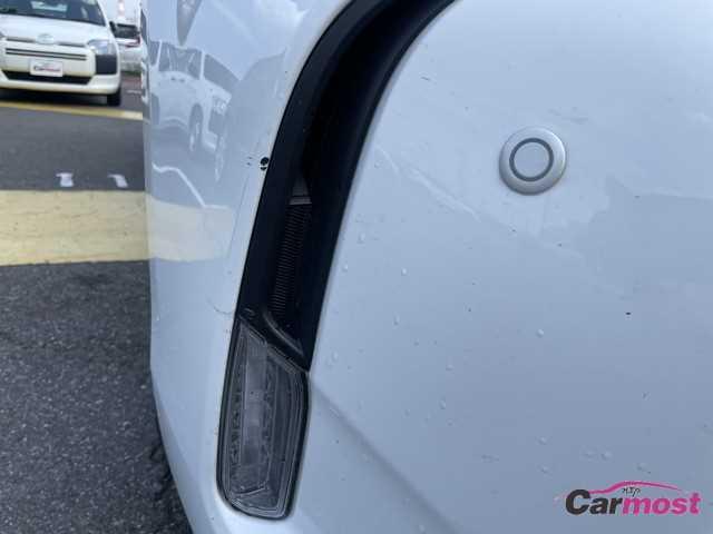 2020 Toyota PRIUS α CN G02-F56 Sub7