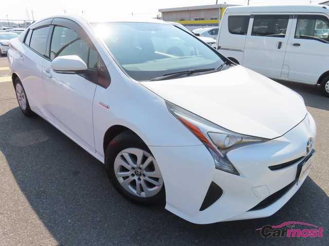 2016 Toyota PRIUS CN G03-B31