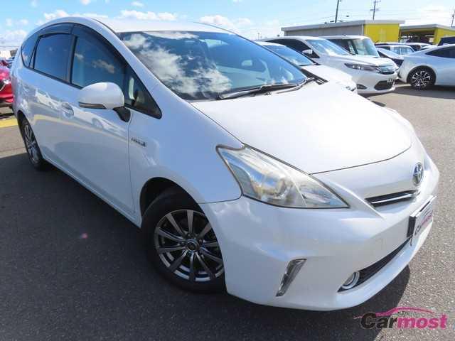 2012 Toyota PRIUS α CN G06-B67