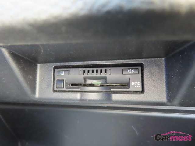 2017 Toyota Harrier CN G08-F13 Sub14