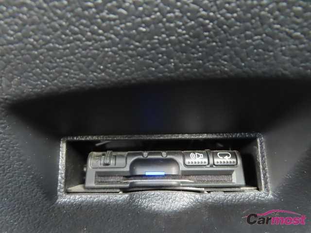 2018 Toyota PRIUS CN G10-F21 Sub15