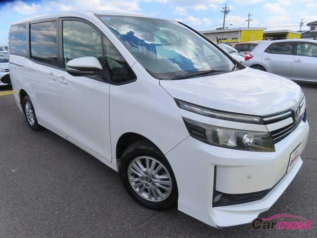 2014 Toyota Voxy CN G12-E29