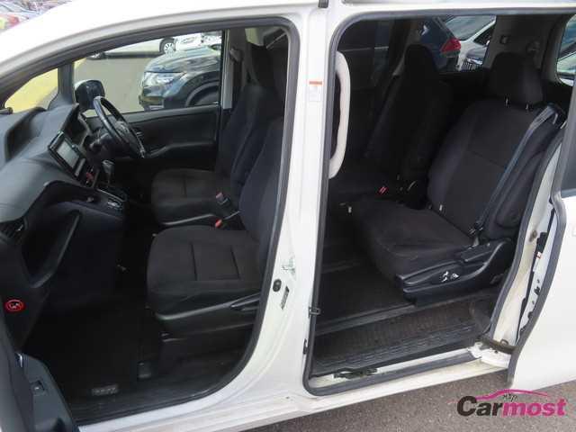 2014 Toyota Voxy CN G12-E29 Sub20
