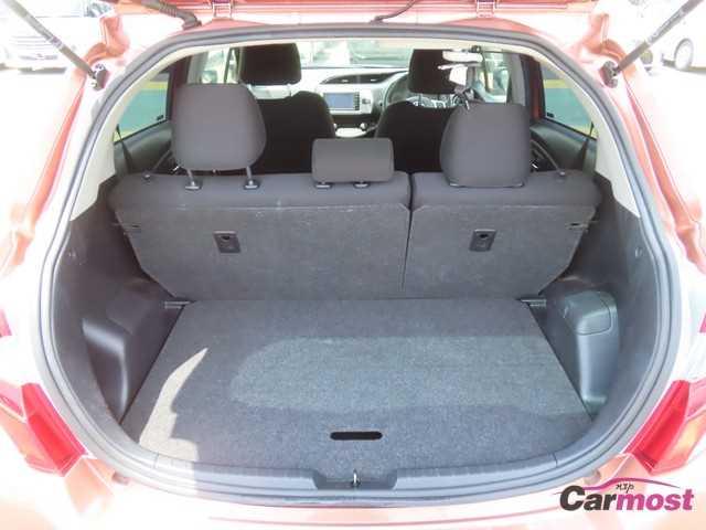 2014 Toyota Vitz CN G15-E56 Sub22