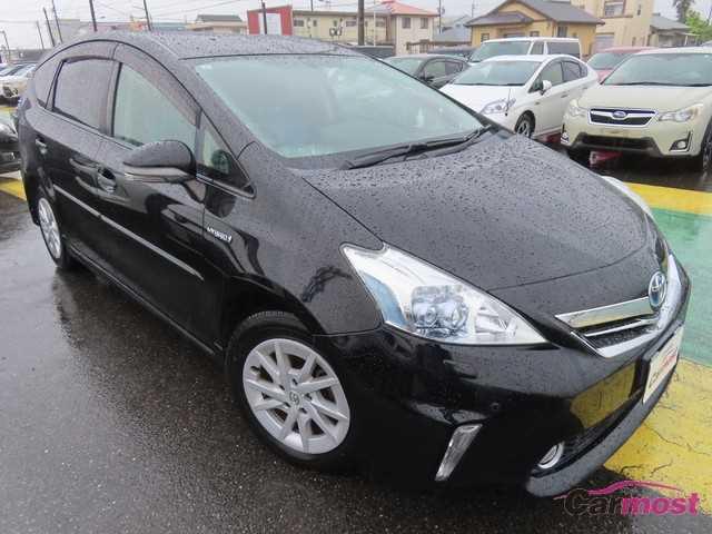 2011 Toyota PRIUS α CN G17-E40 (Reserved)