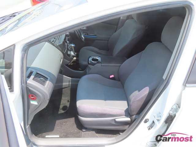 2012 Toyota PRIUS α CN G19-F16 Sub20
