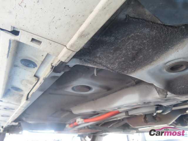 2012 Toyota PRIUS α CN G19-F16 Sub24