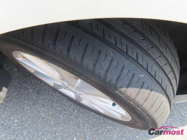 2012 Toyota PRIUS α CN G19-F16 Sub29
