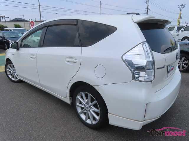 2012 Toyota PRIUS α CN G19-F16 Sub3