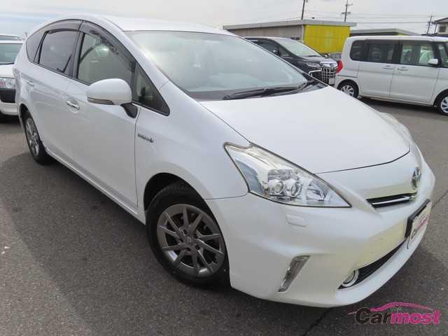 2014 Toyota PRIUS α CN G21-B26