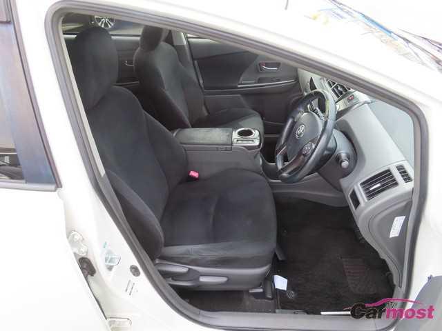 2014 Toyota PRIUS α CN G21-B26 Sub18