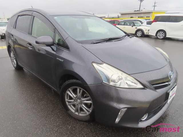 2012 Toyota PRIUS α CN G21-E21 (Reserved)