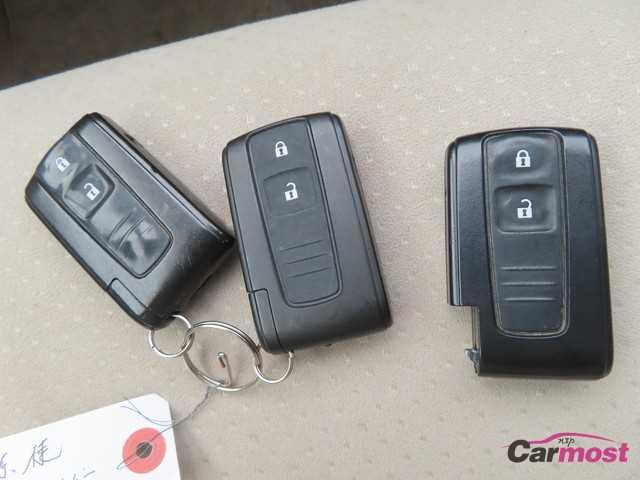2004 Toyota PRIUS CN G22-D15 Sub19